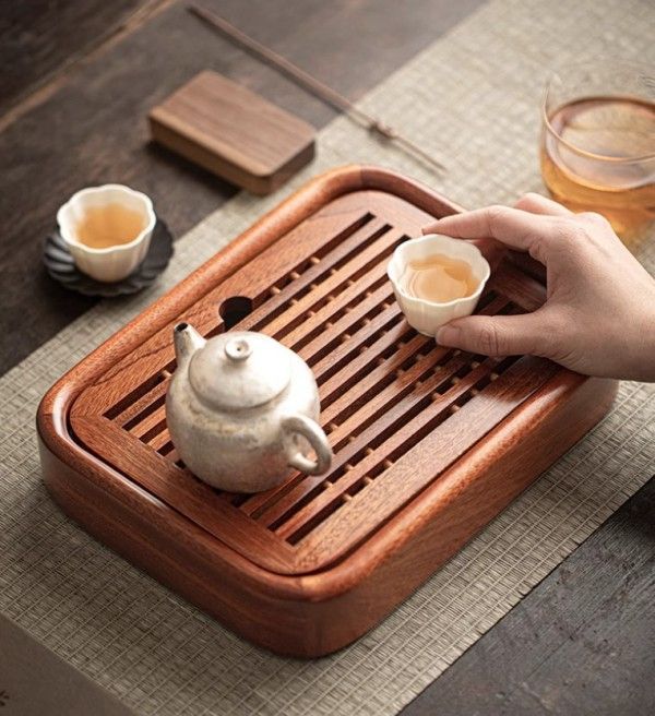 無垢材のシンプルな小さなティートレイ家庭用シンプルなティーテーブル1人用水貯蔵茶海茶セットトレイ乾燥茶トレイ