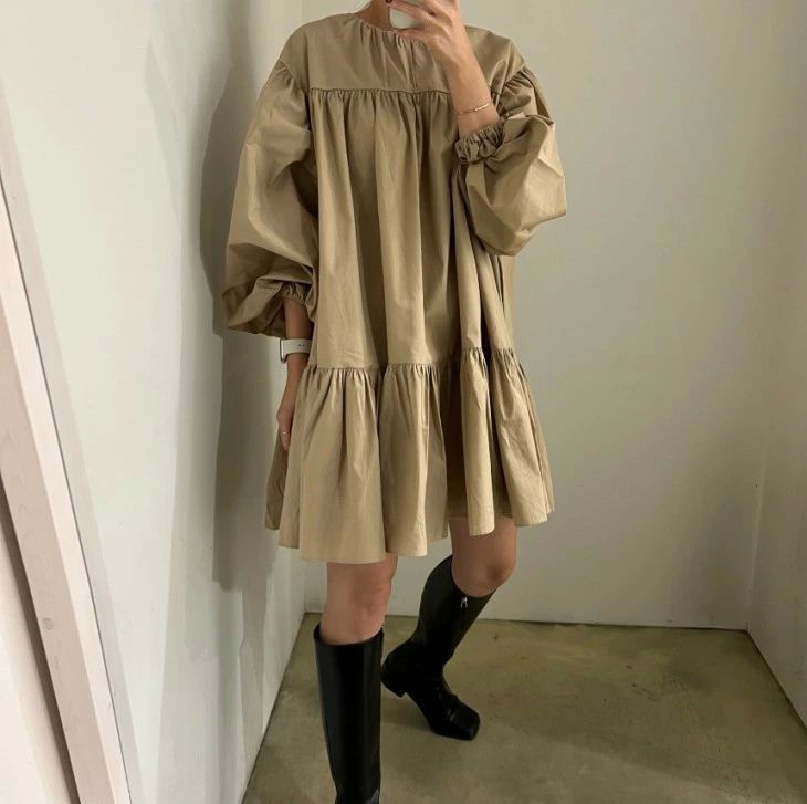 トップス シンプル