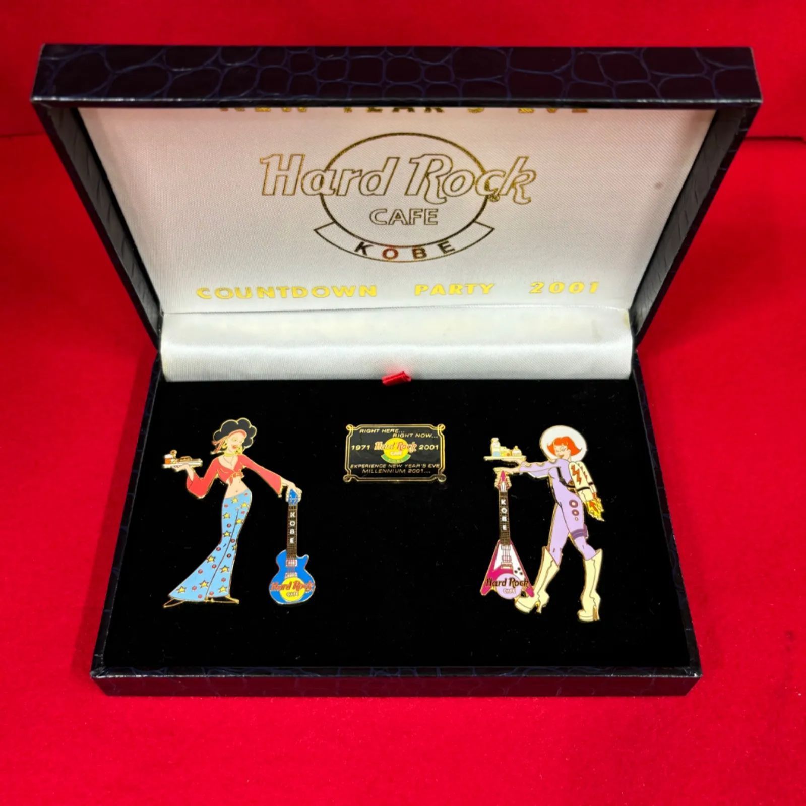 ハードロックカフェKOBE 2001 カウントダウンパーティーピン ハードロックカフェ ピンバッジ 神戸 カウントダウンパーティー 2001