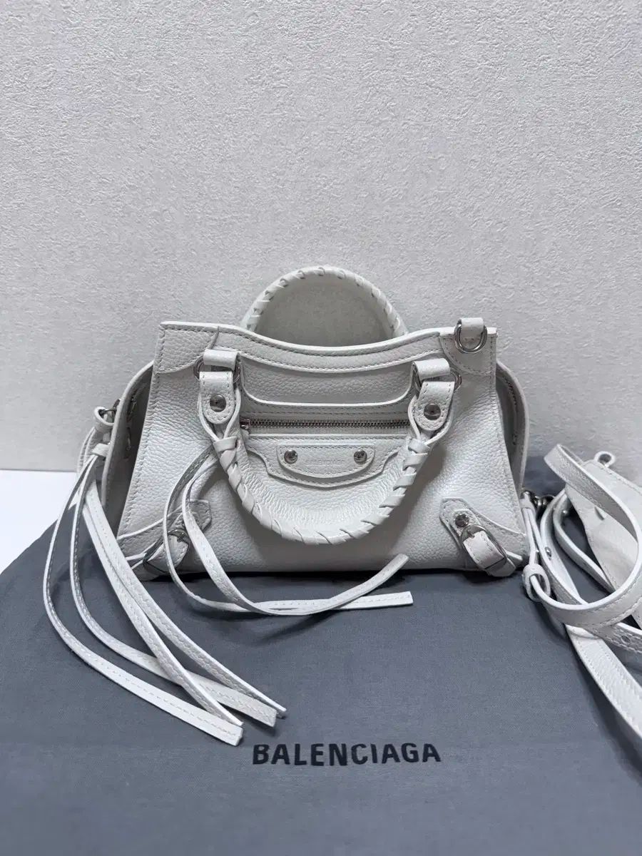 BALENCIAGA バレンシアガ ネオ クラシック モーター シティ ミニバッグ 2 ー WAY