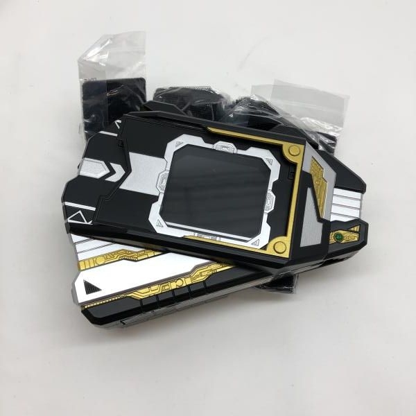 CSM ギャレンバックル&ラウズアブゾーバー&ギャレンラウザー　未開封 CSMギャレンバックル＆ラウズアブゾーバー＆ギャレンラウザー