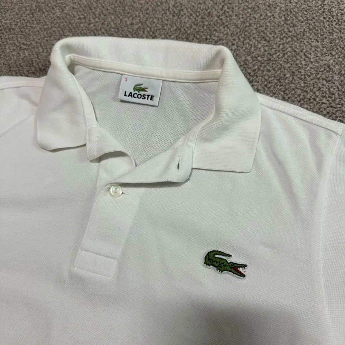 Lacoste ラコステ　ゴジラ tシャツ　ホワイト　XSサイズ LACOSTE ラコステ ゴジラ Tシャツ M ホワイト - メルカリ
