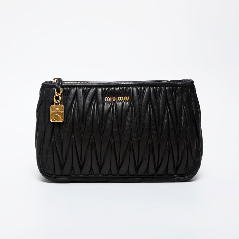 MIUMIUのクラッチバック Miu Miu ミュウ ミュウ クラッチバッグ マテラッセ レザー