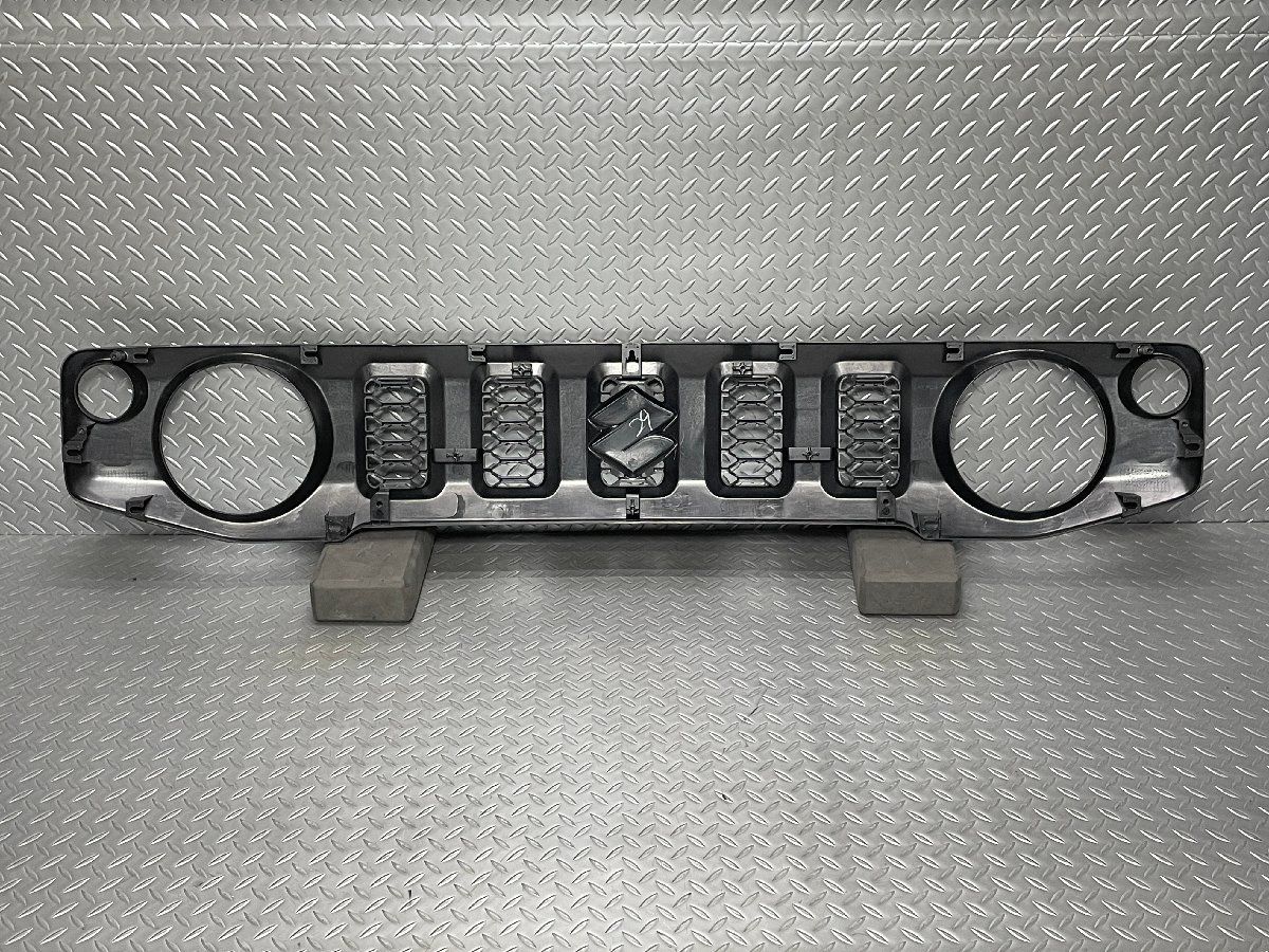 ジムニーシエラ　純正　新車外し　フロントグリル　フロントバンパー Amazon.co.jp: 新車外しジムニーシエラ 純正フロントグリル : 車