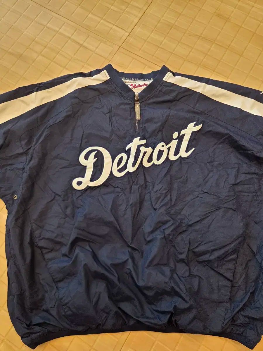 XXL マジェスティック デトロイト ウォームアップ