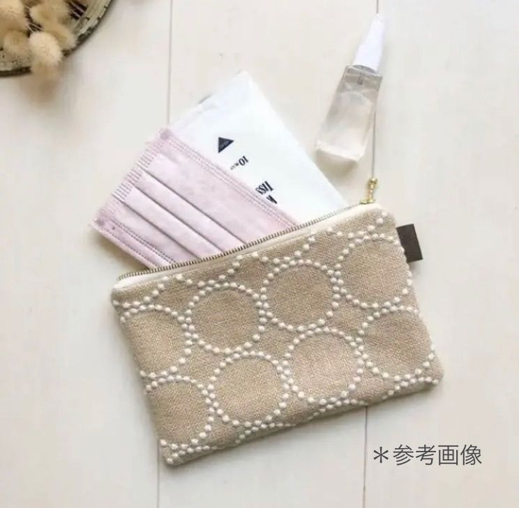 handmade ∞ 清らか タンバリン フラットポーチ ベージュ 