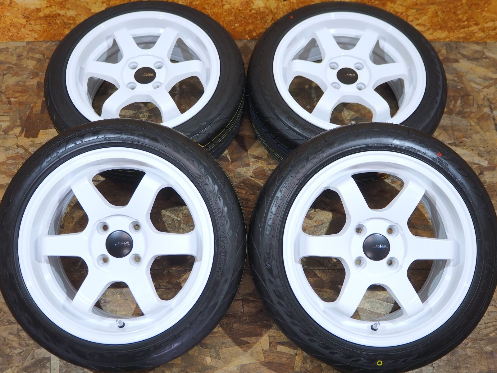 逆ゾリ 165 55R15 6.5J 38 4H100 ハイグリップ 人気 深リム 軽量 引っ張り タイヤホイールセット 1台分 アルト スペーシア ワゴンR ウェイク キャスト タント ムーヴ ミラ N-BOX デイズ ピクシス カスタム ホワイト