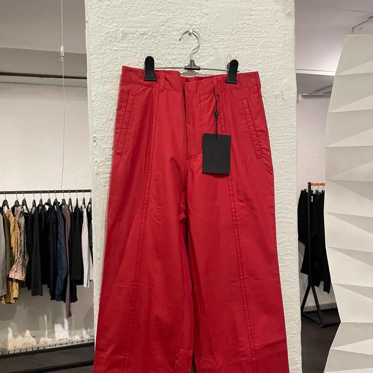 マッキントッシュ 0002 by キコ Kiko Kostadinov キココスタディノフ パンツ レッド