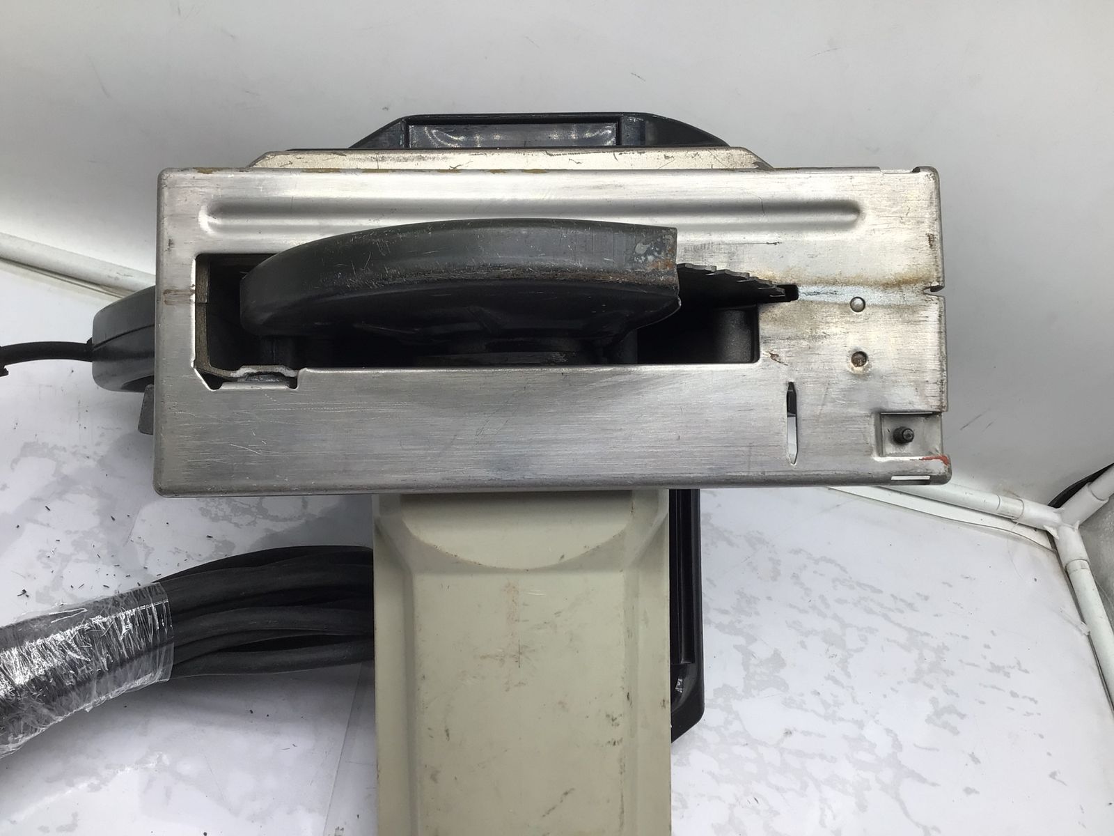 180mm防じんカッター B18N