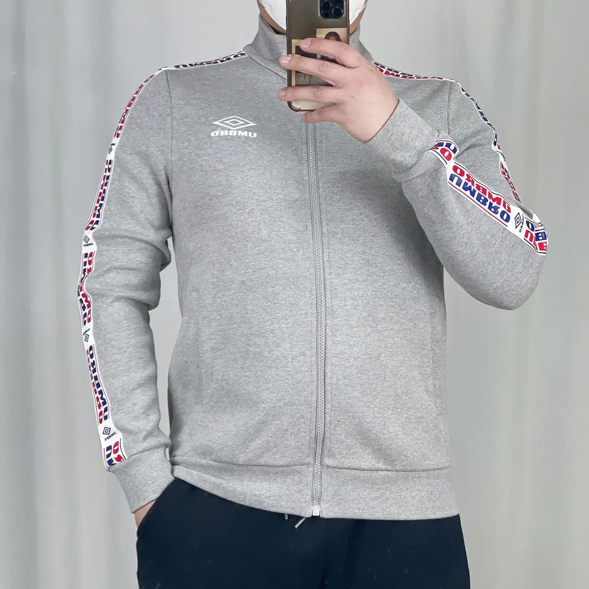 umbro(アンブロ) サイドライン グレー コットン トレーナー ジャージ 