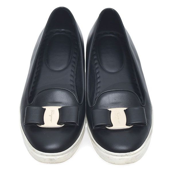 美品 SalvatoreFerragamo ヴァラリボン フラットシューズ 6D 美品♪サルヴァトーレフェラガモ ヴァラリボン スリッポン