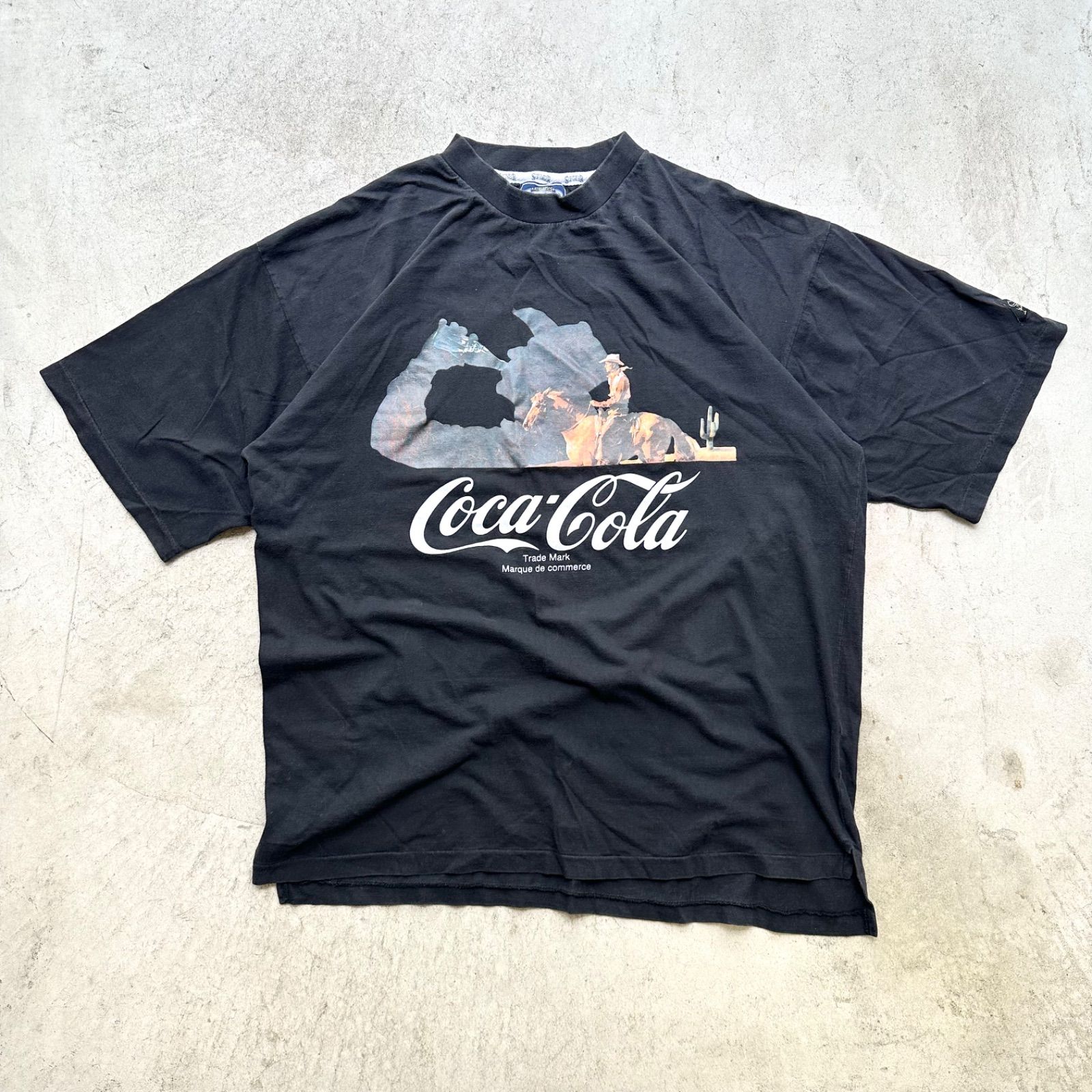 80's Coca-Cola プリントＴシャツ 黒 半袖 古着 企業Tシャツ - メルカリ