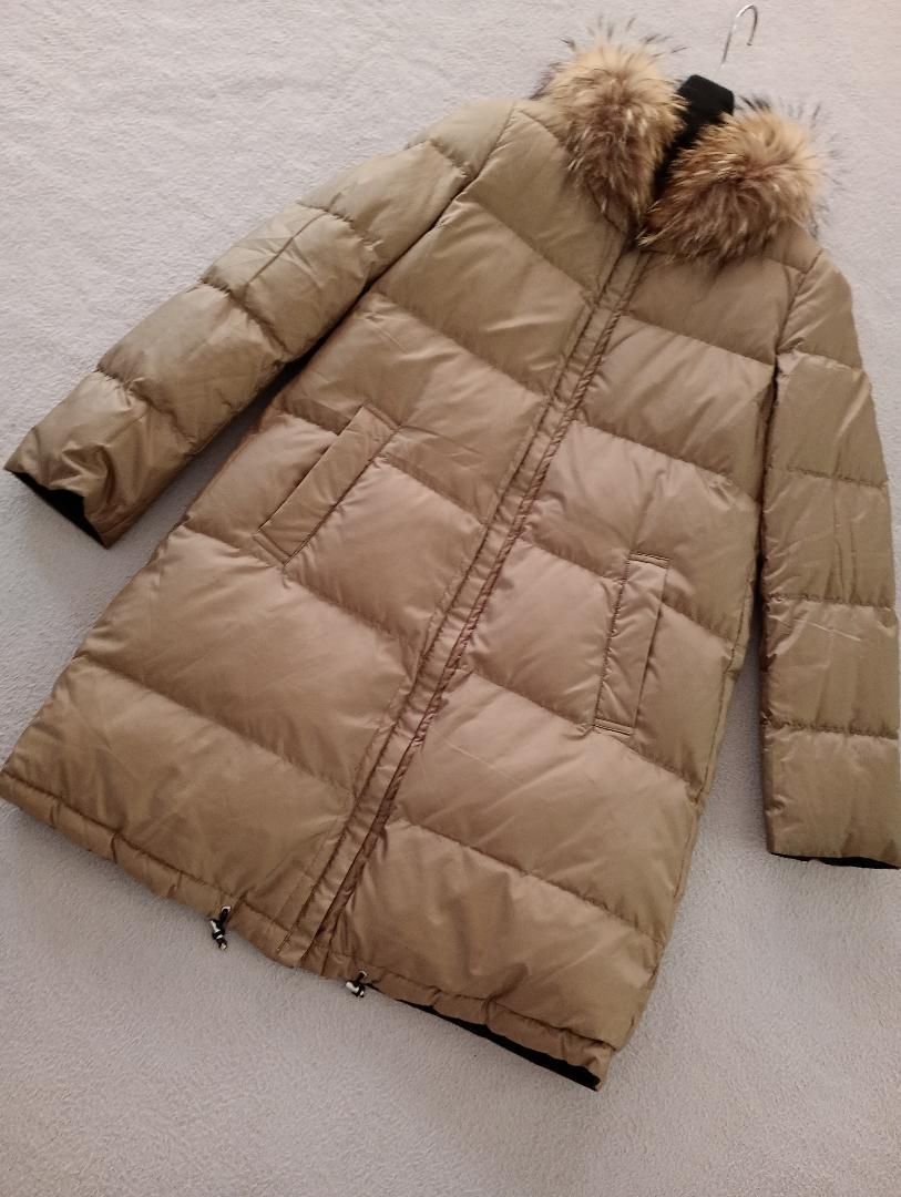 フォックスファー付きダウンコート