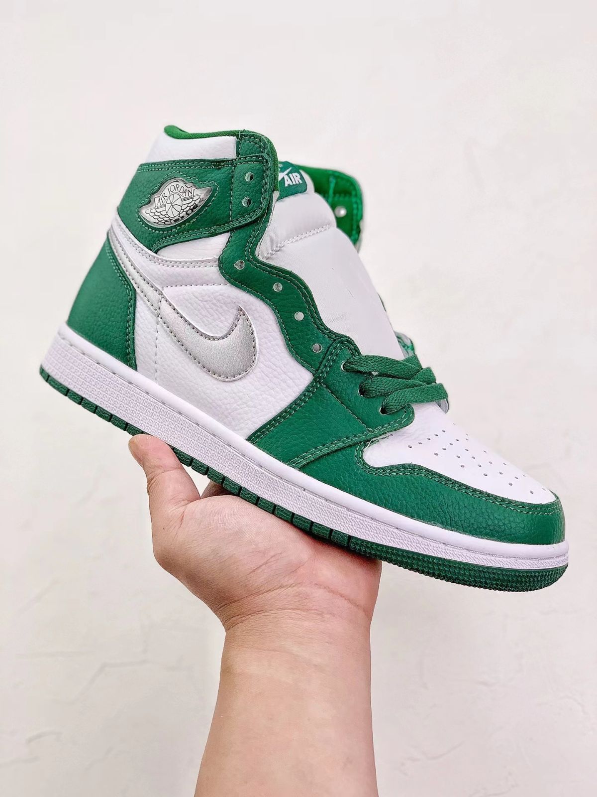 AIR JORDAN 1 RETRO HIGH OG GORGE GREEN