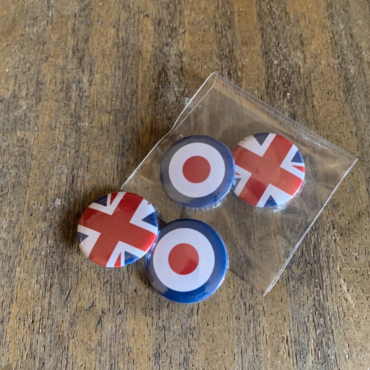 ユニオンジャック　缶バッジ　3cm 新品未使用　イギリス　国旗 ユニオンジャック 缶バッジ イギリス 英国 国旗 PUNK ROCK 英国