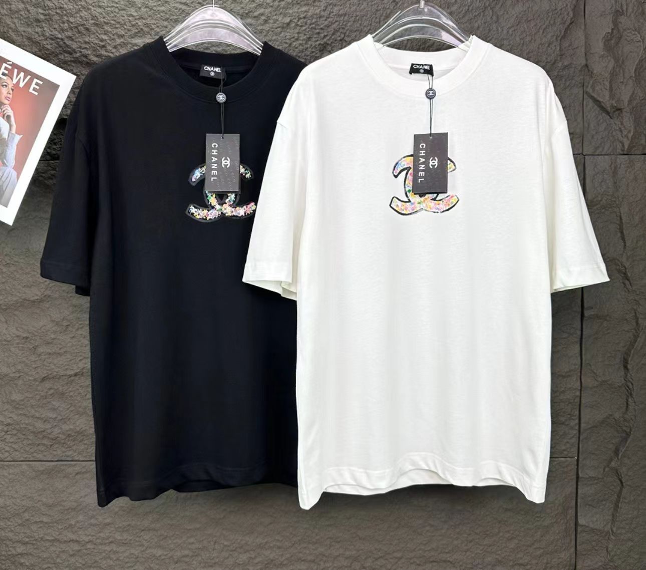 Chanel シャネル/手描きカラーロゴ半袖Tシャツ、男女共通