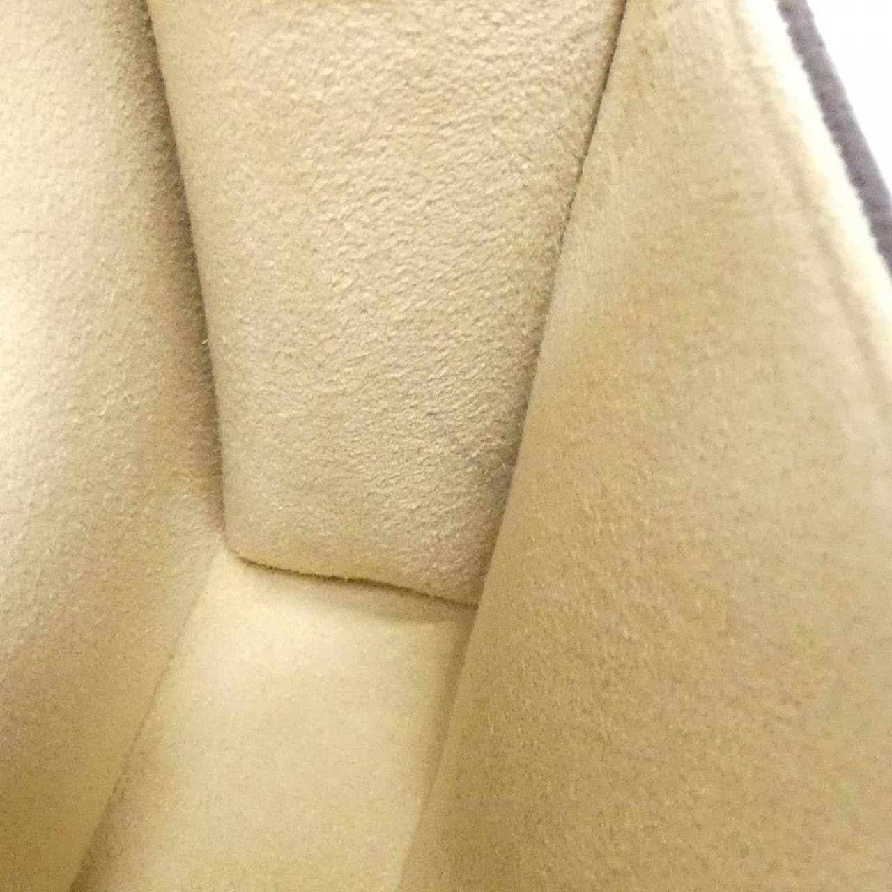 ウエストバッグ