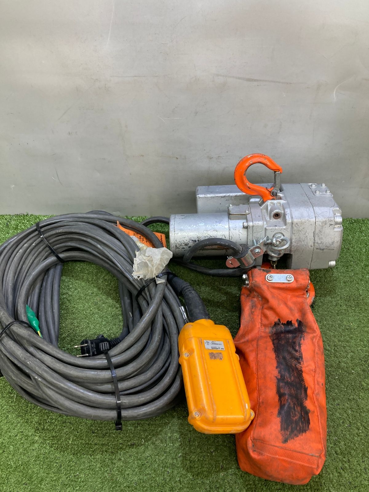 品 0921 象印 β トルコン 超小型電気チェーンブロック BS200 ITBWFTB3NZZW