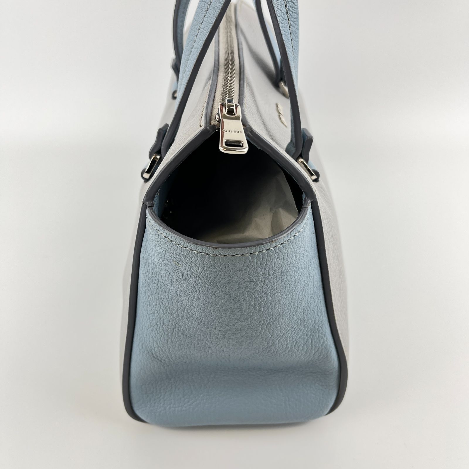 ミュウミュウ ショルダーバッグ ハンドバッグhyu 中古】miumiu ミュウミュウ ハンドバッグ ショルダーバッグ