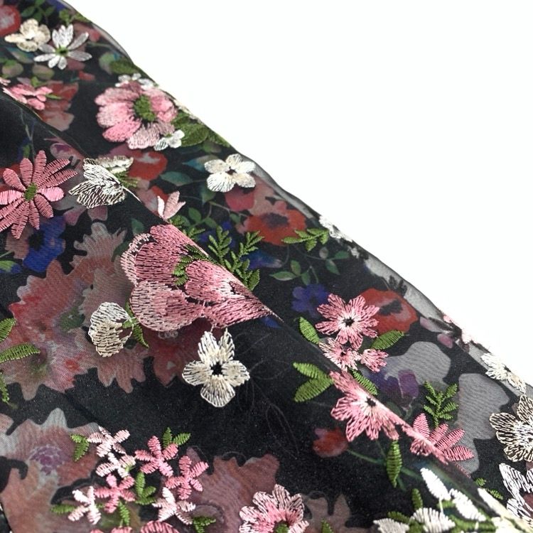 TOCCA ゴールドレーベル 刺繍ワンピース 美品TOCCA トッカ ゴールド