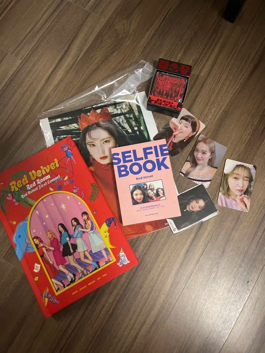 Red Velvet(レッドベルベット・レドベル) 各種 グッズ - メルカリ