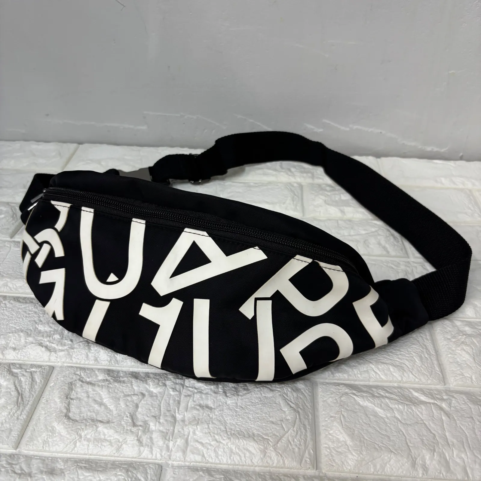 2026年最新】1PIU1UGUALE3 RELAX ボディバッグ・ウエストポーチの人気