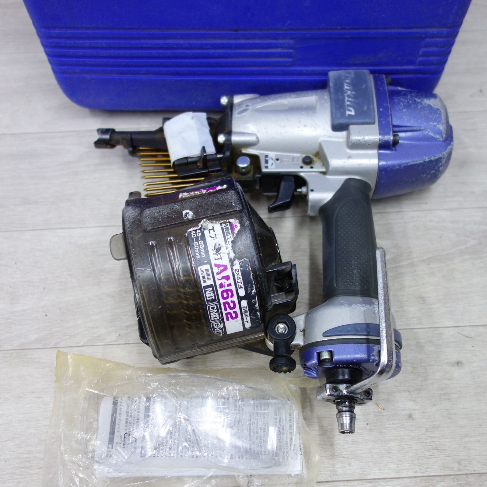 ◆マキタ エア 常圧 釘打機 ワイヤ 65mm シート 50mm AN622 ケース付き エア 工具◆