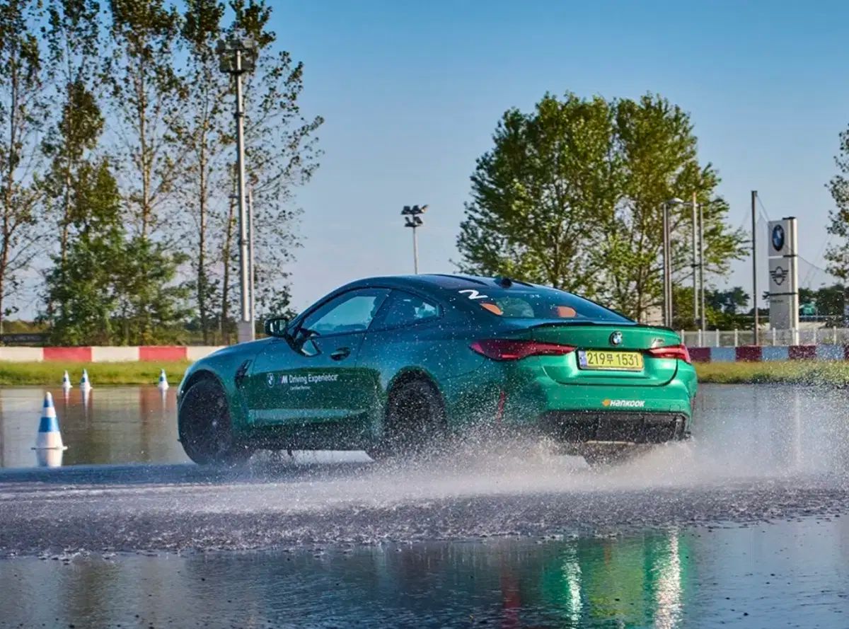 bmw ドライビングセンター Drift2 販売