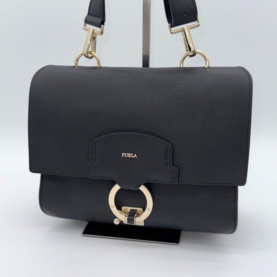 【極美品】FURLA SCOOP リバーシブル ハンドバッグ レザー ブラック 極美品】FURLA SCOOP リバーシブル ハンドバッグ レザー
