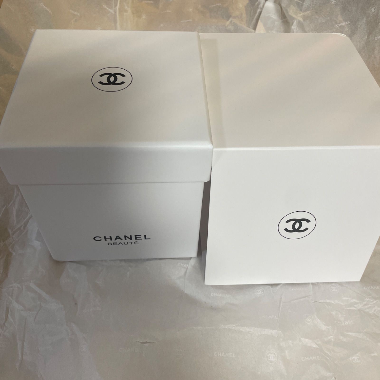 CHANEL スノードーム2024