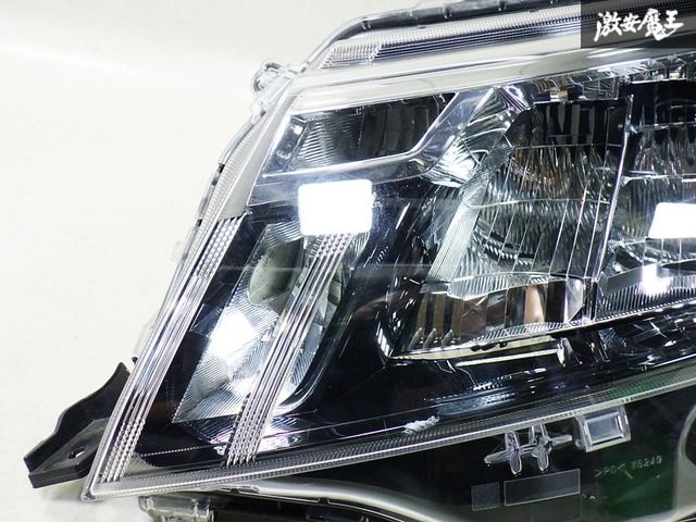 トヨタ 純正 M900A M910A ルーミー 後期 LED ヘッドライト