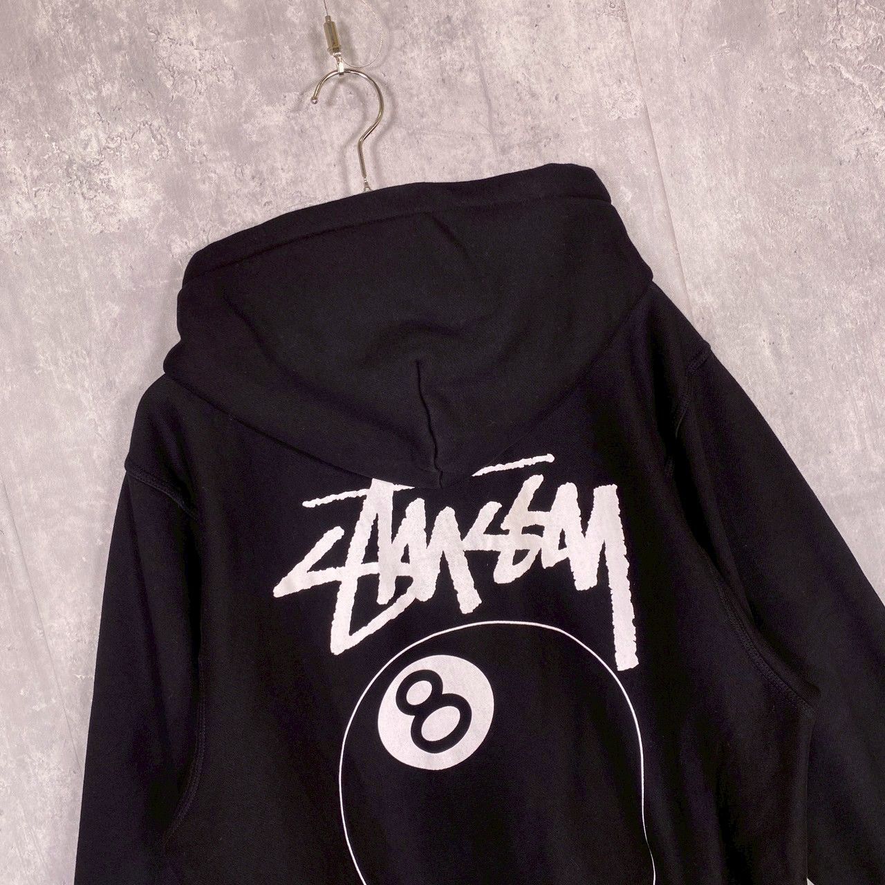 STUSSY』ステューシー (XL) 8ボールバックプリントジップパーカー 