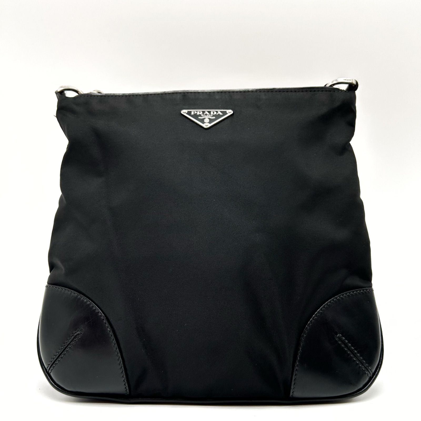 美品 PRADA プラダ ショルダーバッグ バック 三角ロゴプレート