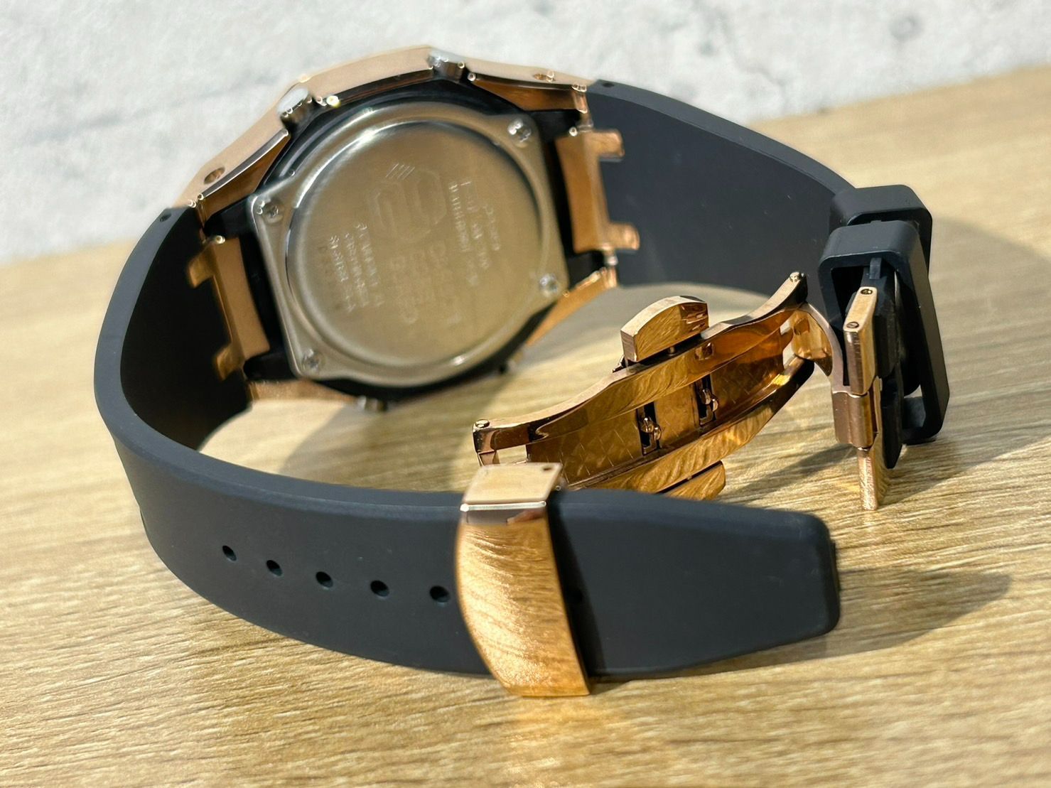 カシオーク Gショック カスタム ゴールドジルコニアラバーベルト 楽天