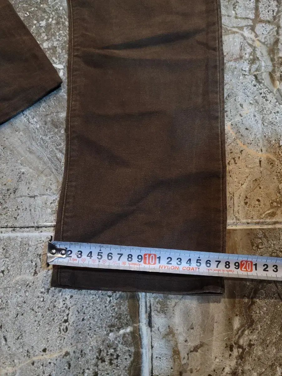 ダブルアールエル