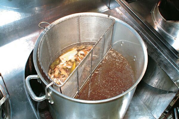 スープ取りザル 18-8 半円型 スープ取りザル 33cm用 18-8半円スープ取ザル 33cm用 18-8 半円型 スープ取り