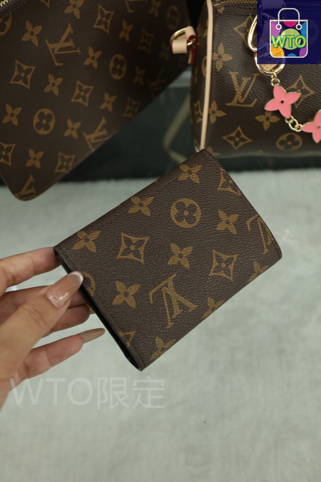 MALU LOUIS VUITTON 財布 ショッピングバッグ セット LOUIS VUITTON 財布 ショッピングバッグ セット