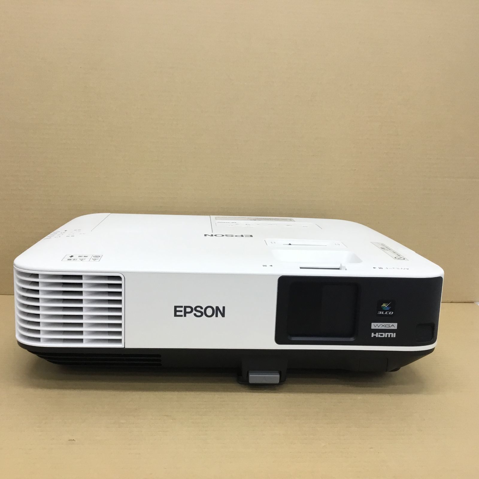 ランプ使用210時間 エプソン 3LCD方式プロジェクター EB-2140W
