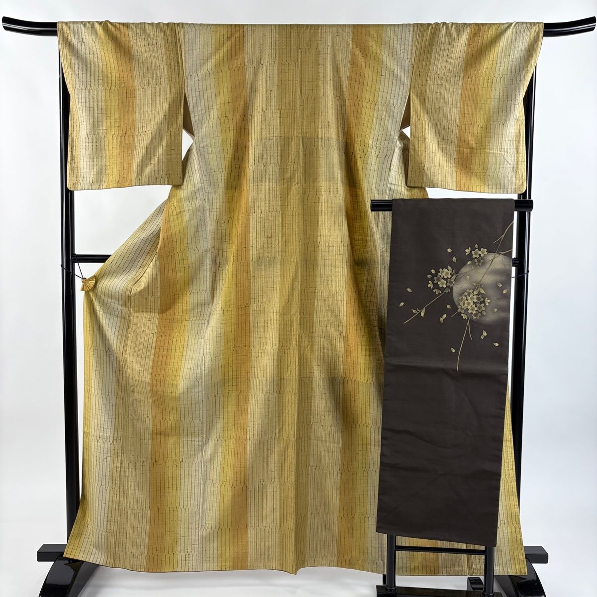 小紋 身丈164cm 裄丈68cm L 袷 名古屋帯セット 紬地 縞 幾何学模様 絞り からし色 正絹 秀品