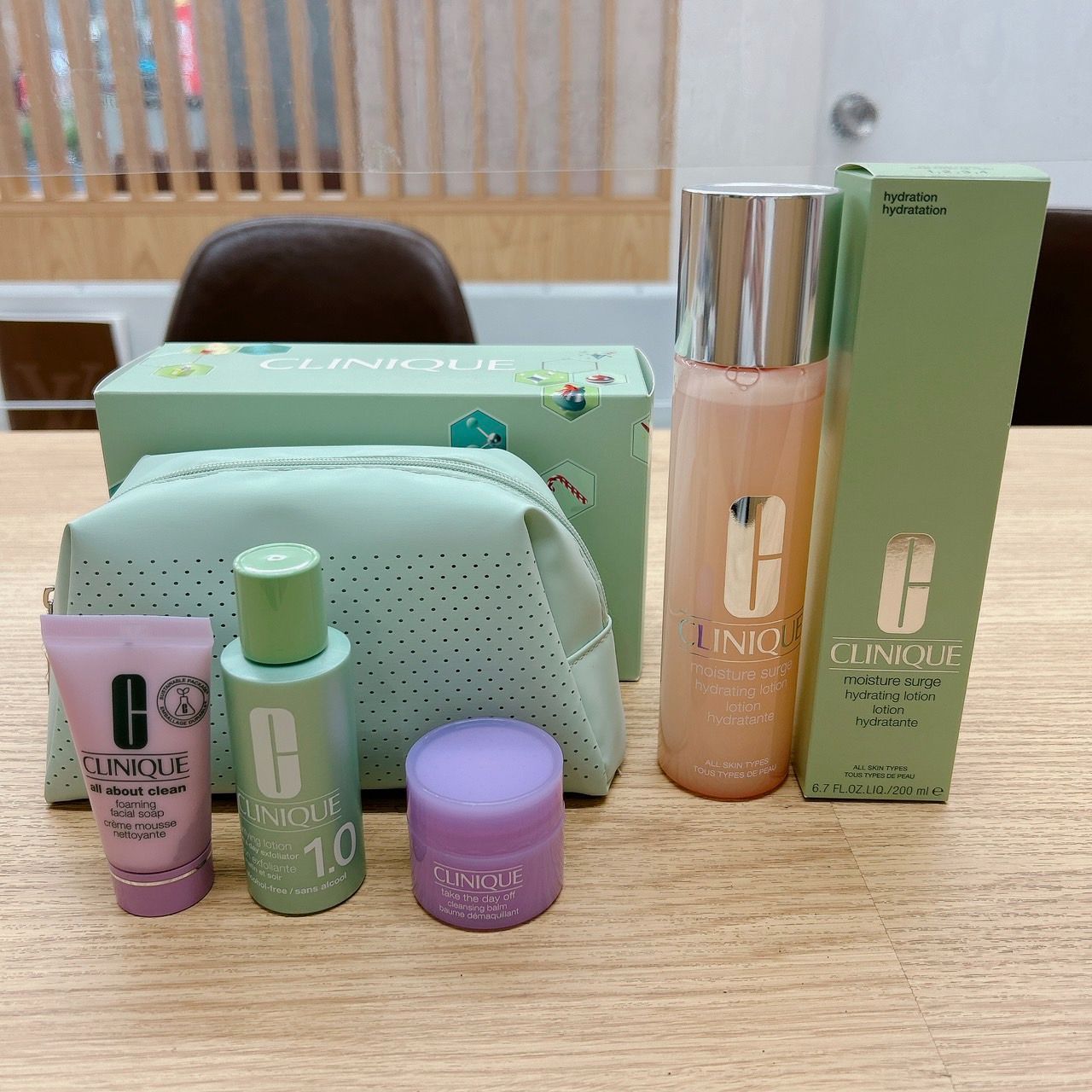 セット】クリニーク モイスチャーサージ ハイドロ ローション 200ml 