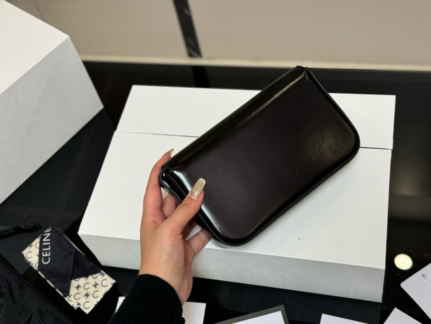 セリーヌ キュイール トリオンフ アンダーアームバッグ Celine] アンダーアームバッグ トリオンフデザイン - 専用