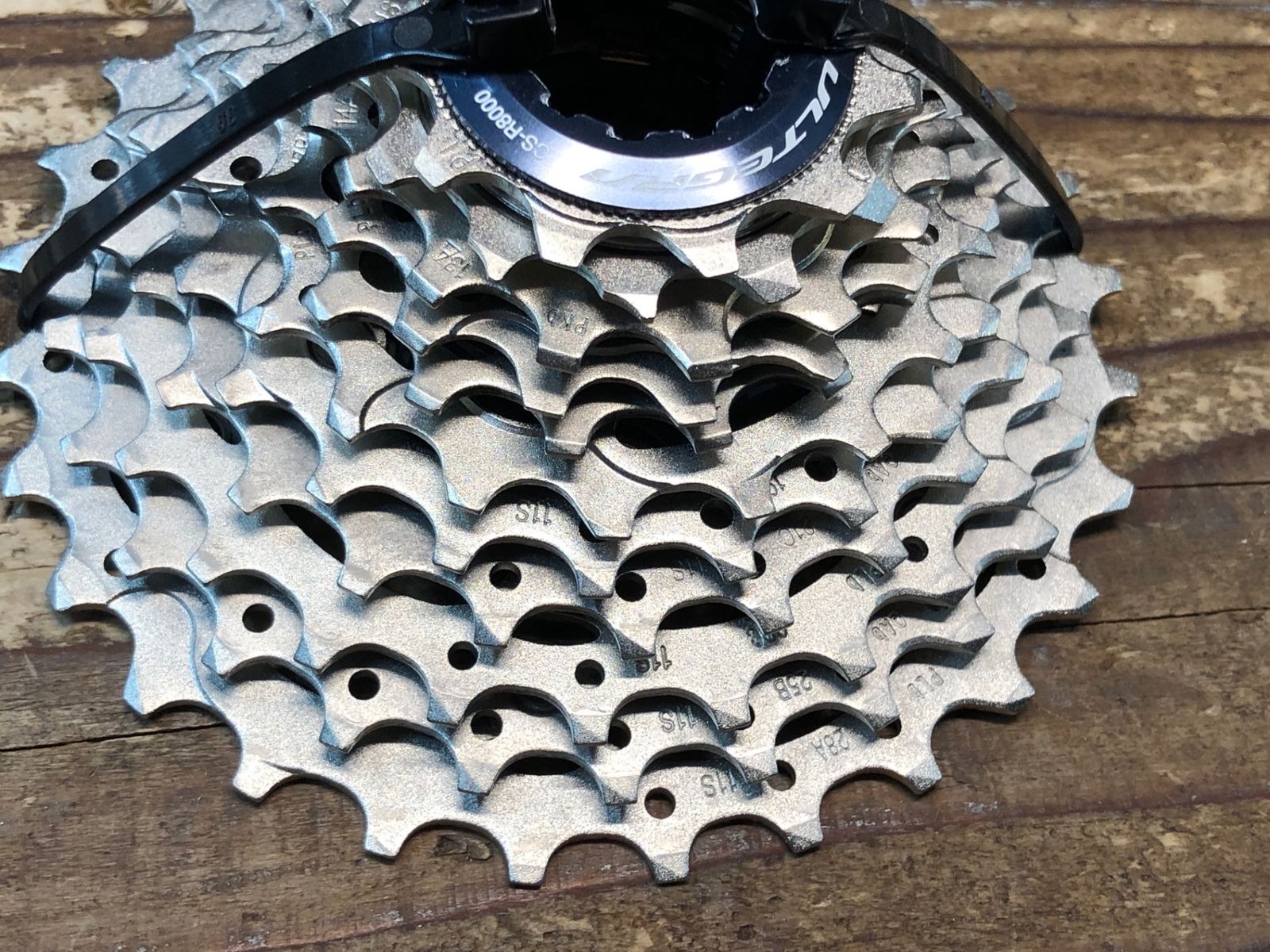 【新品未使用】SHIMANO ULTEGRA CS-R8000 スプロケット シマノ CS-R8000 11S 14-28T カセットスプロケット