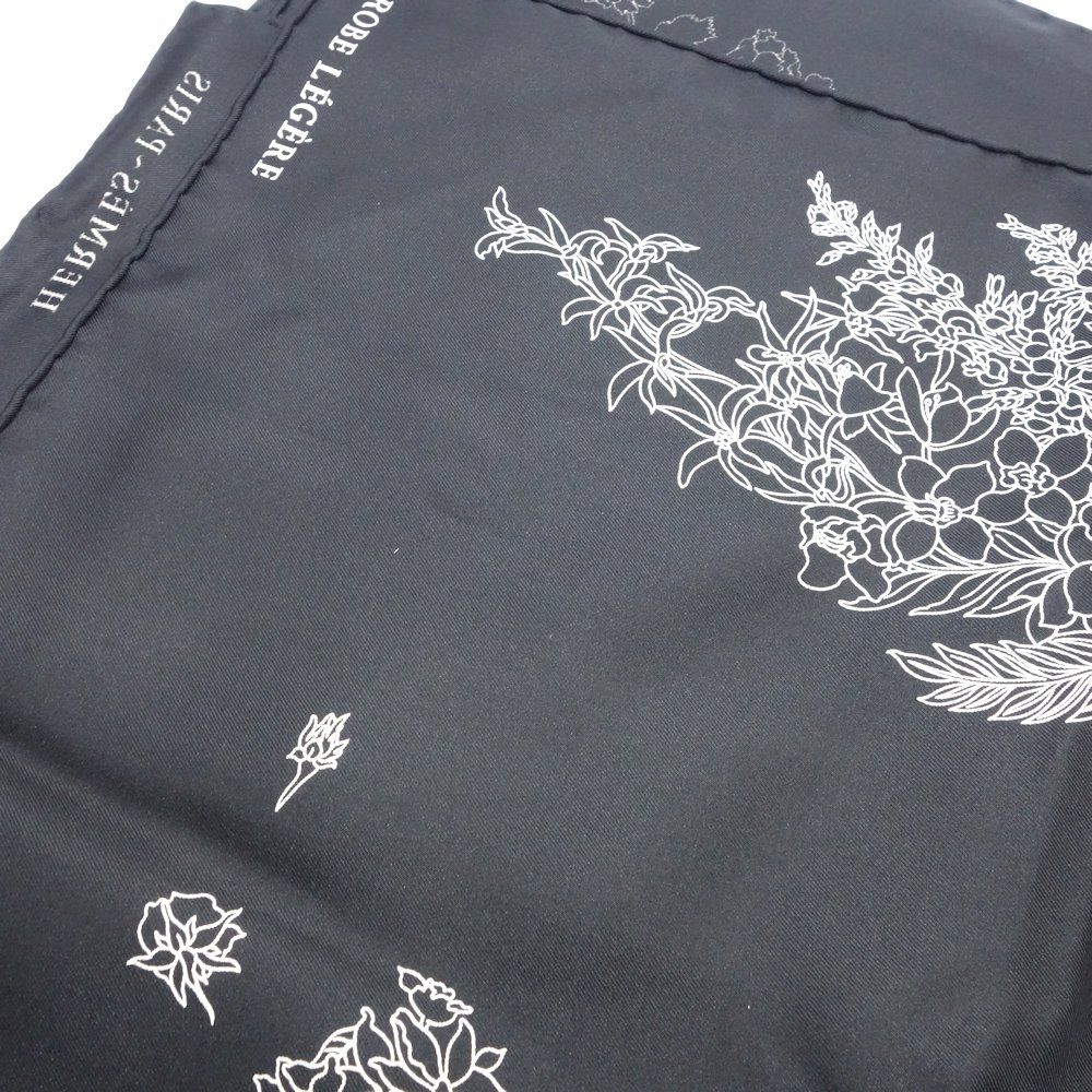 HERMES エルメス スカーフ カレ90 ローブレジェール Robe Legere