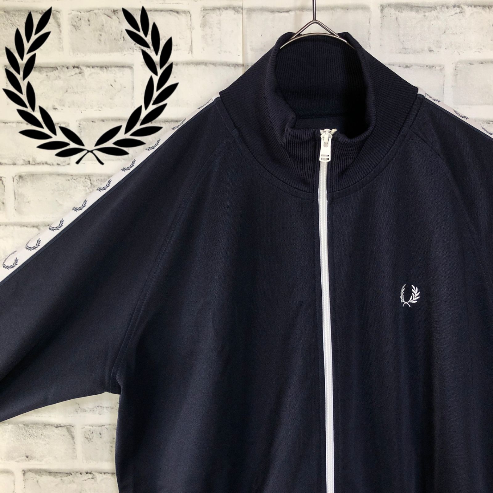 フレッドペリートラックジャケットs刺繍月桂樹テープベージュ茶黒