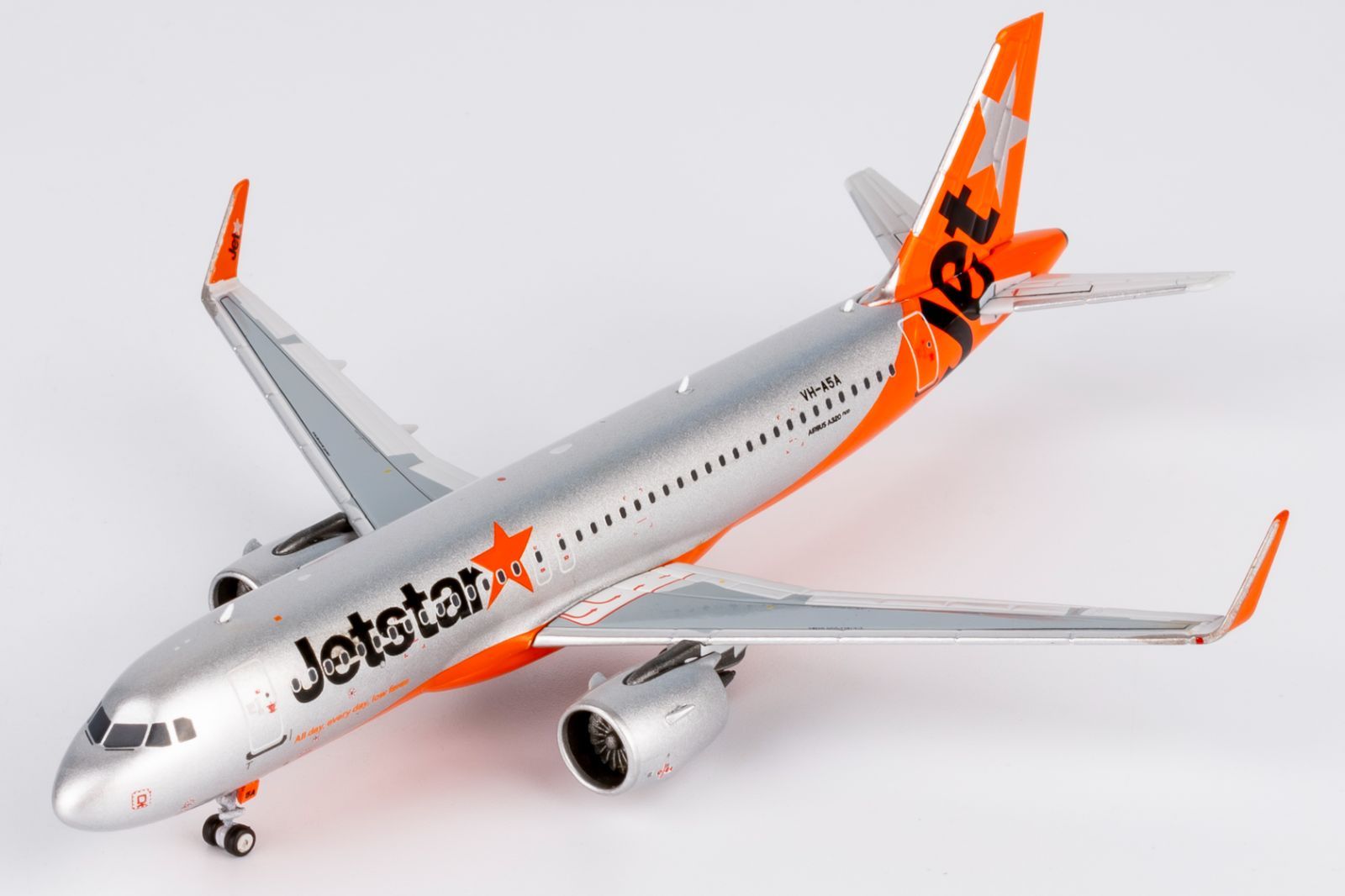 ジェットスター A320 VH-VQH 1/400 NGmodel ジェットスター A320 VH-VQH 1/400 15013 - メルカリ