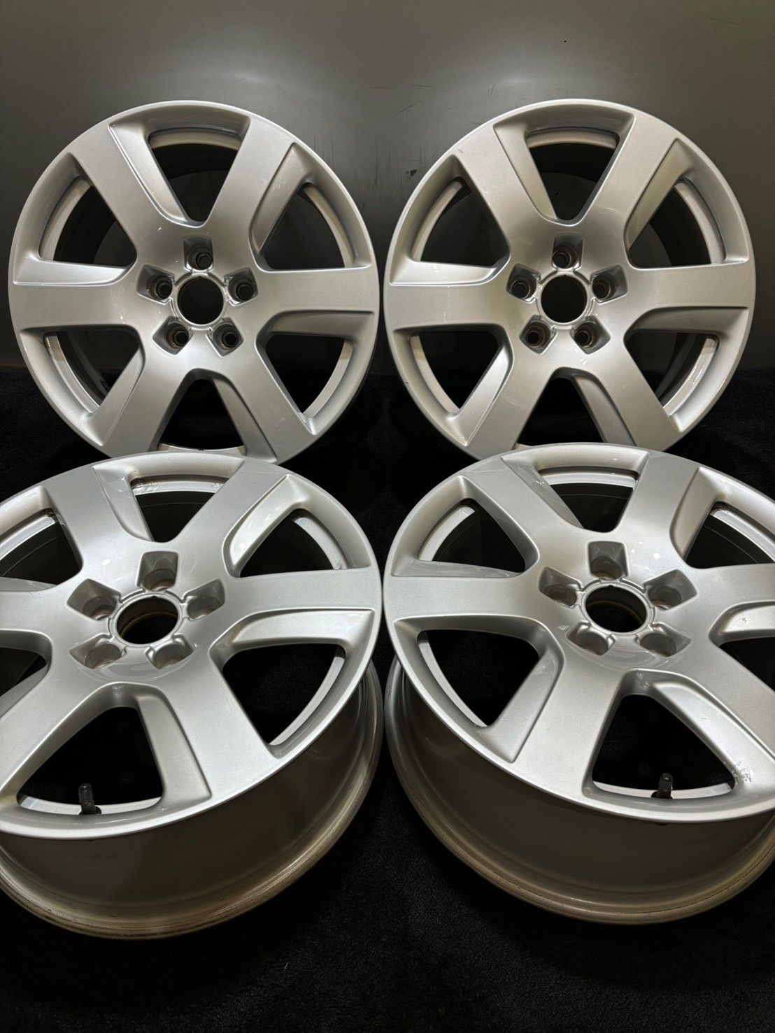 ☆アウディ A6 純正 17インチ 7.5J +37 112 5H アルミホイール 4