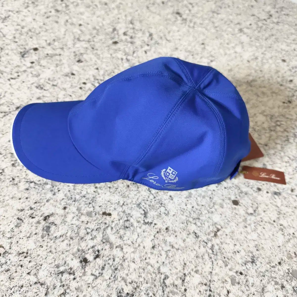 ロロ ピアーナ ベースボールキャップ M