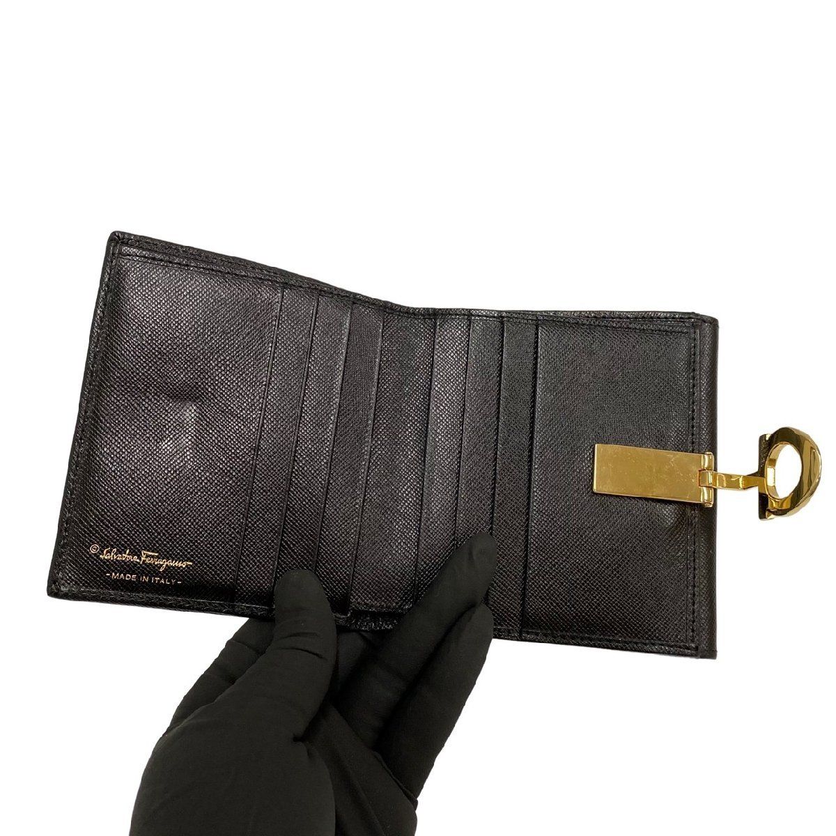 フェラガモ 二つ折り財布 ガンチーニ金具 コンパクトウォレット ブラック 美品