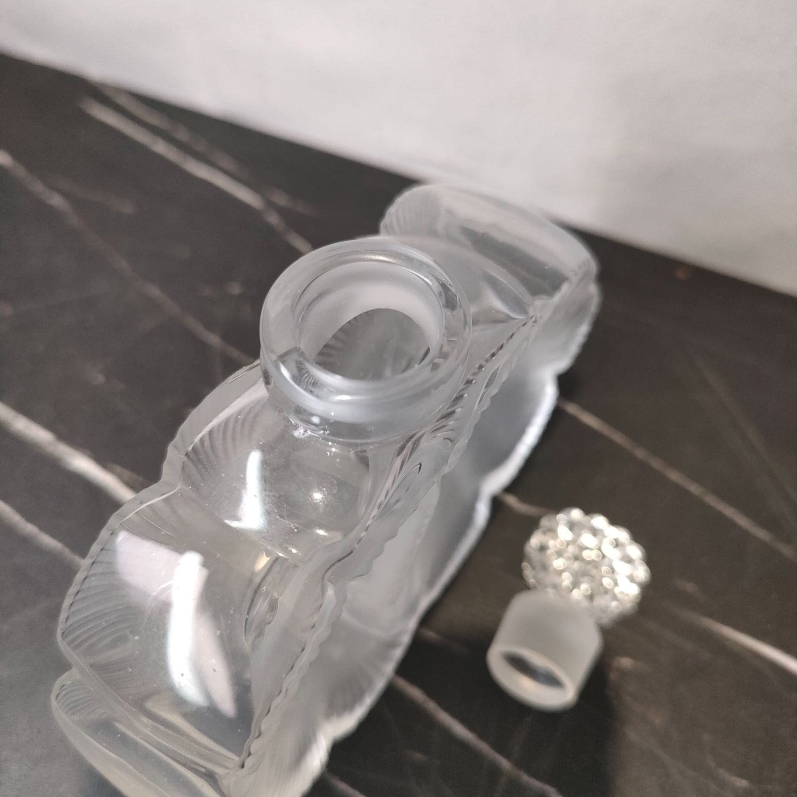 ①【美品】Lalique ラリック 香水 香水入れ 香水瓶 アネモネ