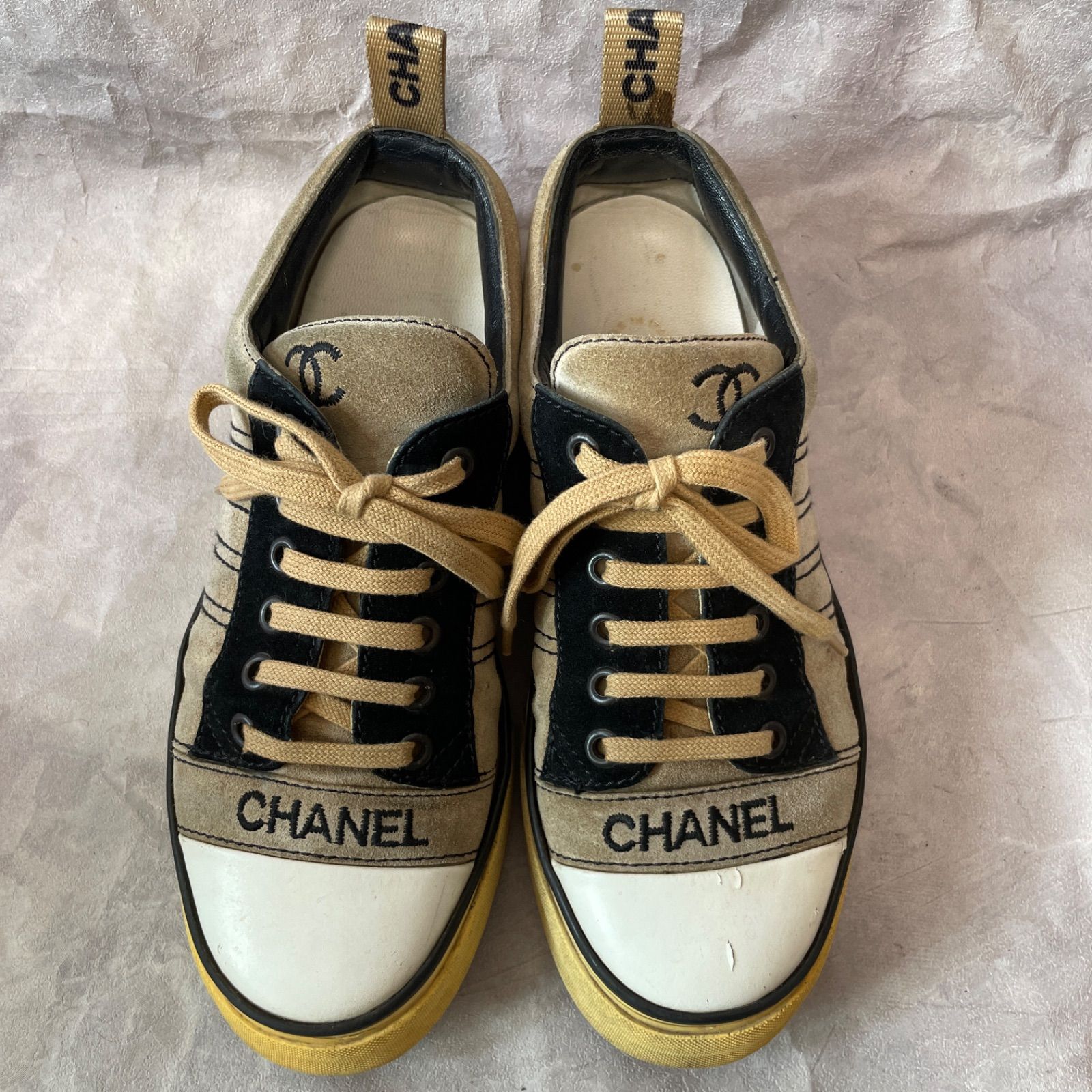 新品 CHANEL スニーカー 23 レア - スニーカー